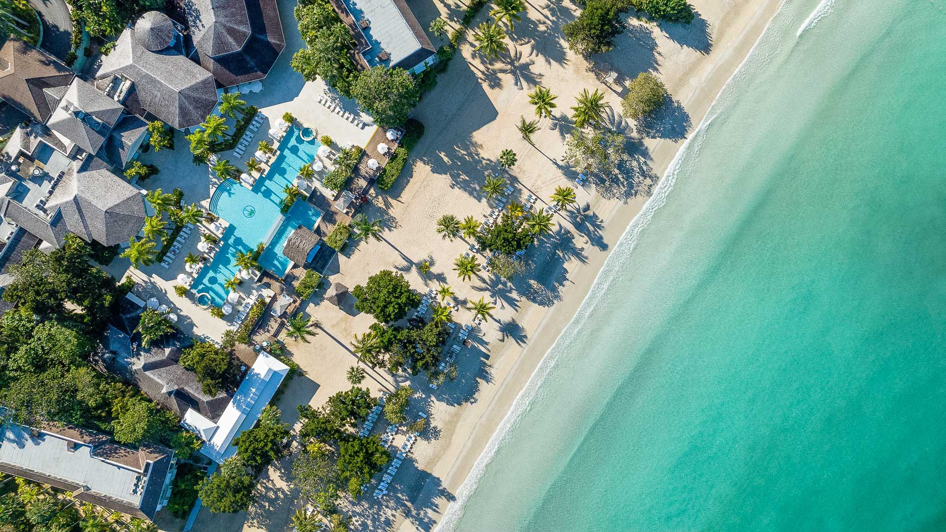 Combo 3N2Đ: Khách Sạn Vinpearl Resort + Du Thuyền Ambassador 5 Sao