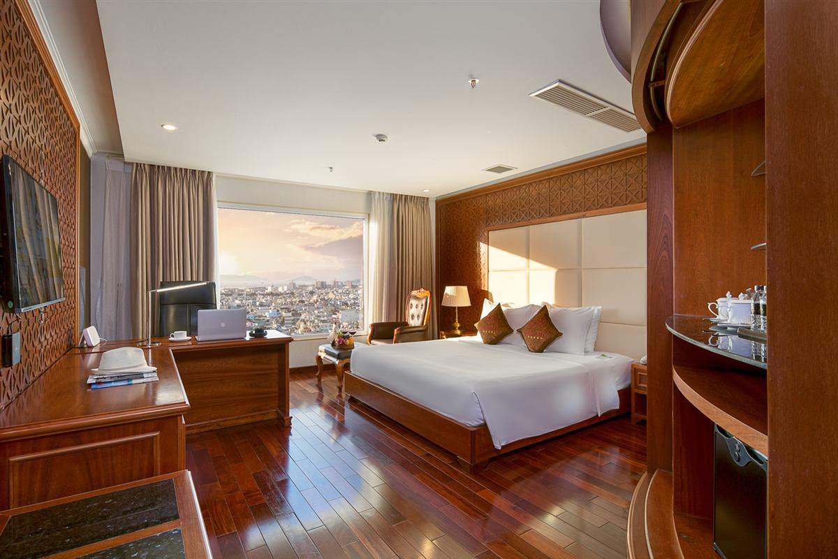 Combo 3N2Đ: Khách Sạn Vinpearl Resort + Du Thuyền Ambassador 5 Sao